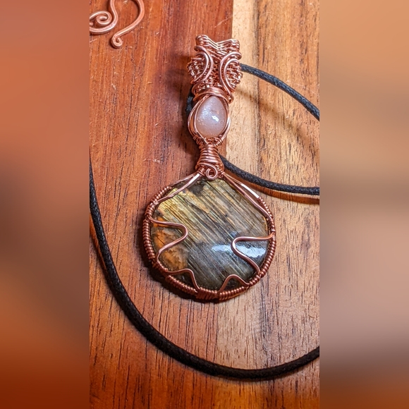 Iridescent Gemstone Pendant Necklace Artisan Copper Wire Wrap Design - Picture 12 of 16